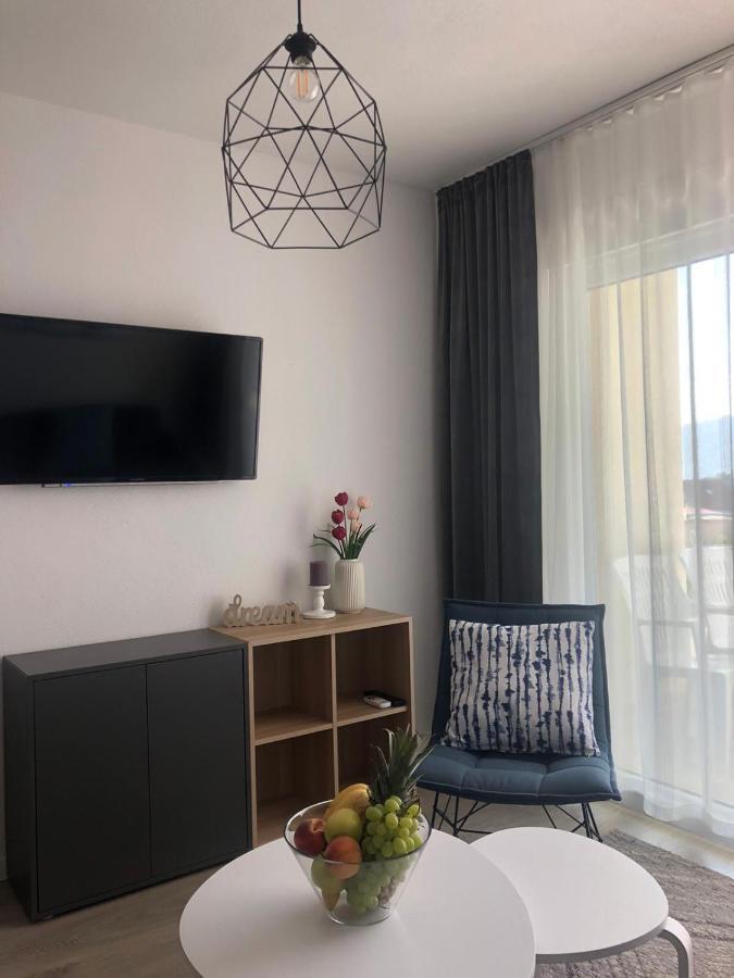 Villa Luxuria Baška Voda Exterior foto