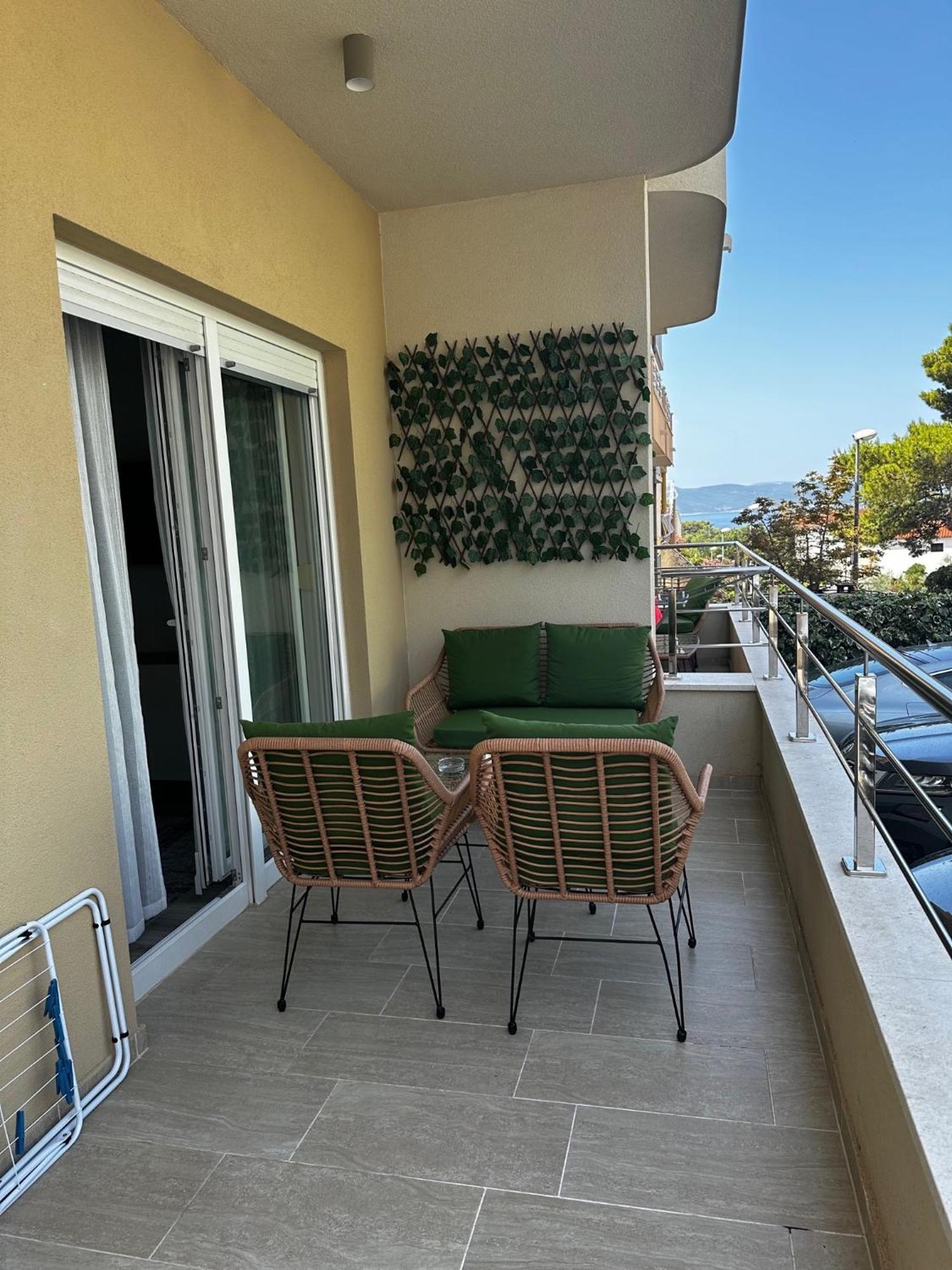 Villa Luxuria Baška Voda Exterior foto